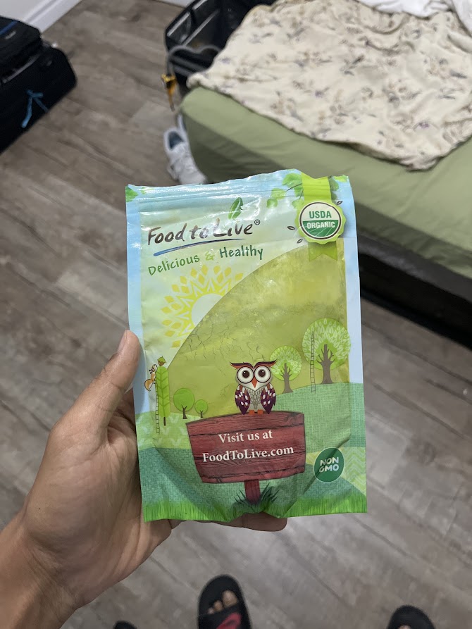 Organic spinach powder used to add vitamins and iron to meals
